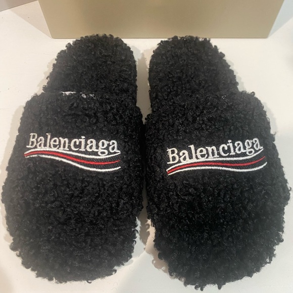 Balenciaga fur slides - Picture 2 of 6